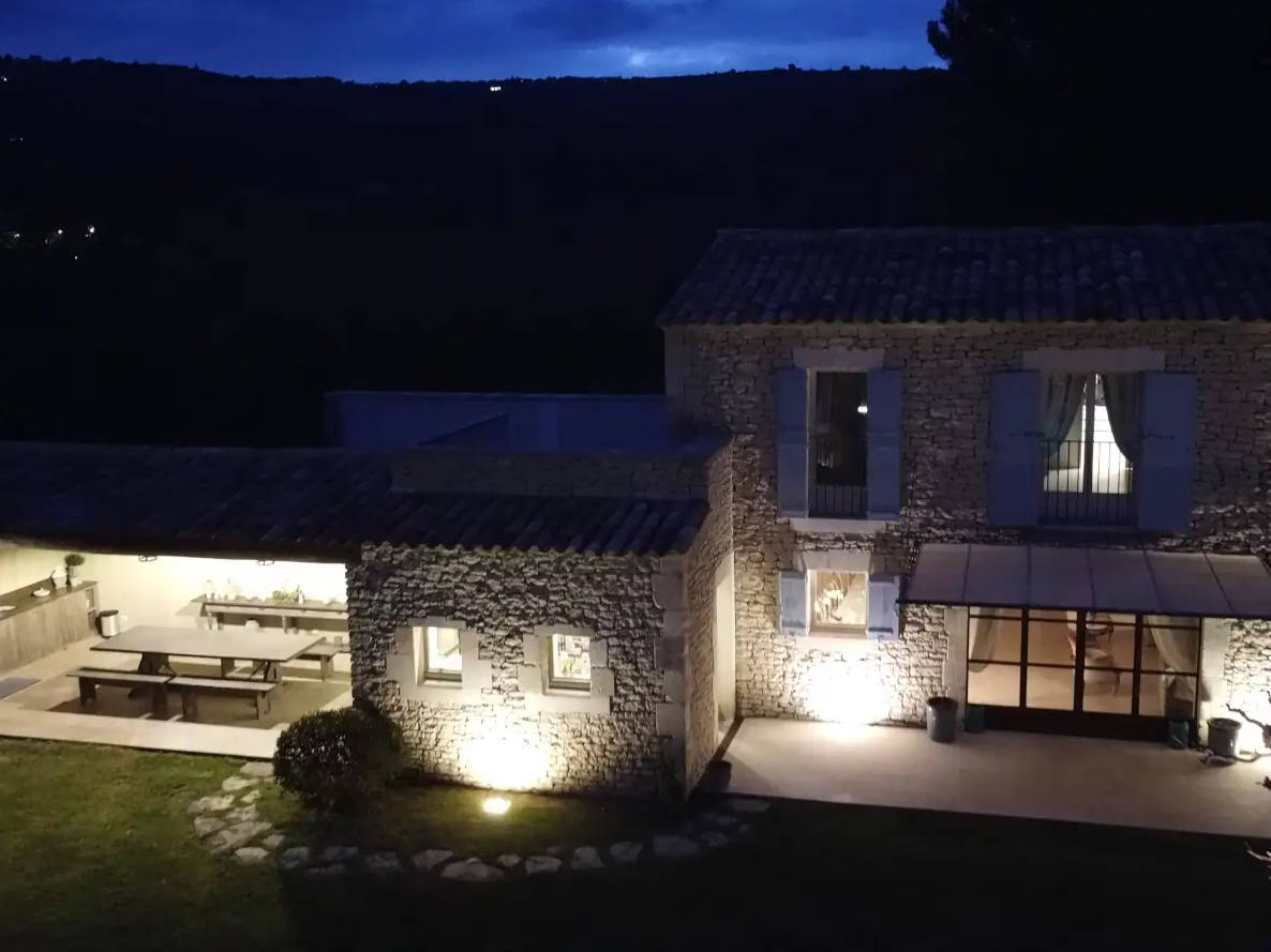 La Truffière du Luberon de nuit